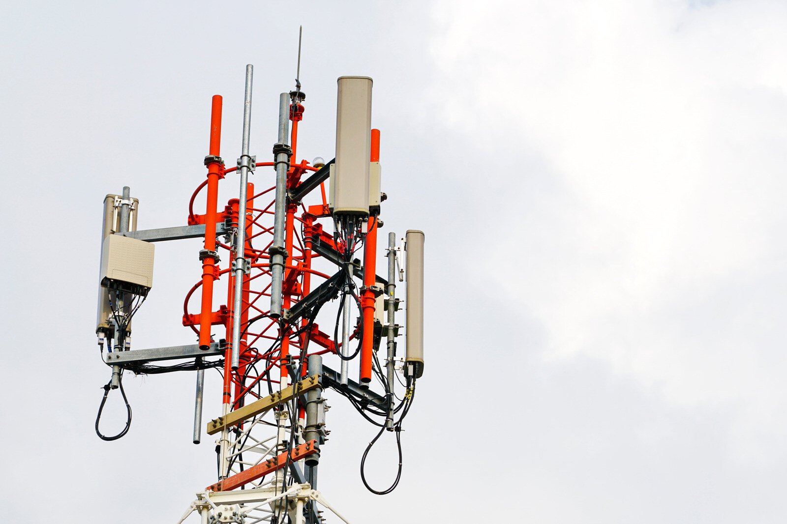 Fixed Wireless vs. 5G Fixed Wireless Access: What’s the Difference?